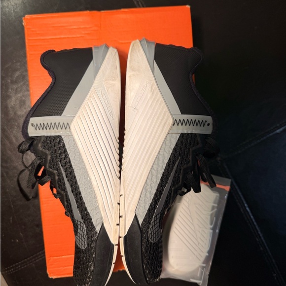 Nike Metcon 6 Cross Weight Training Black Grey White CK9388-010 Women’s size 9 - Picture 1 of 10